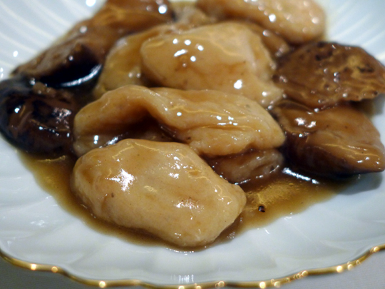 冬菇燴魚腐