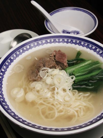 羊肉スープ麺