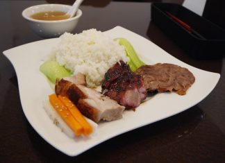 港式烧腊饭(香港式焼き物3種の飯)1300円（税別）